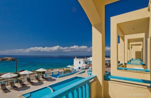 Lefkos Hotel | Sarris Hotel