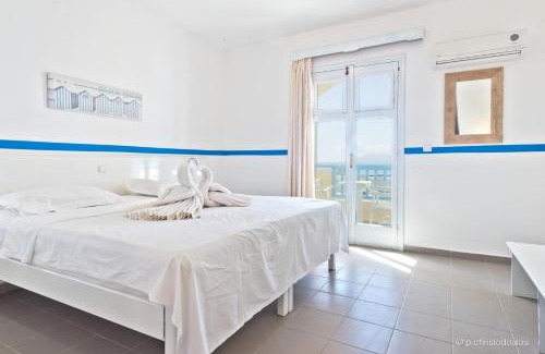 Lefkos Hotel | Sarris Hotel