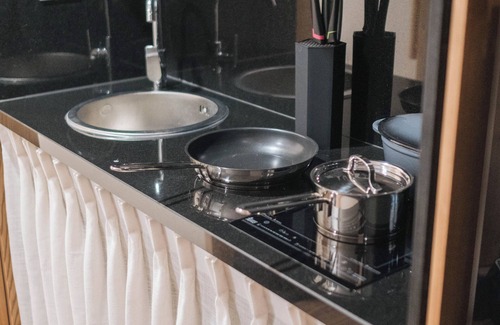 Old Quarter Apartment | Satori Rendezvouz - Luxury 2BR w Tub - Hoan Kiem