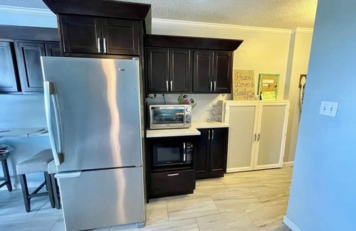 Cocoa Beach Condo | Saturn 1BR - Beach Paradise & Pool