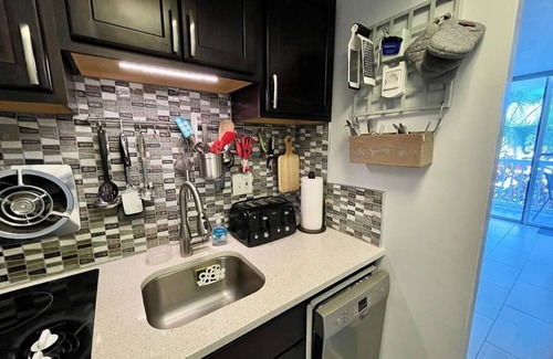 Cocoa Beach Condo | Saturn 1BR - Beach Paradise & Pool
