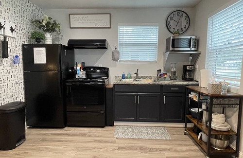 Johnson City Cottage | Sauceda Cottage at Wrenwood Ranch, King Bed