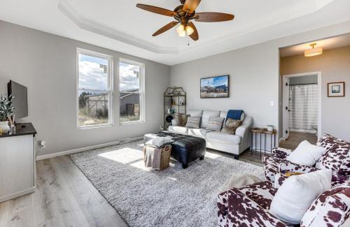 Walsenburg House | Sauna and Views Southern Colorado Vacation Rental!