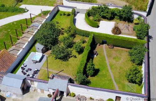 Braunton House | SAUNTON GRANGE 7 Bedrooms