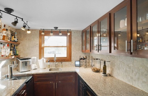 Giddings Other | Savage Ranch & Vineyard - 39 acres, upscale ranch, gourmet kitchen, pool/spa