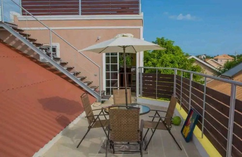 Caribbean Estates House | Savan Suite