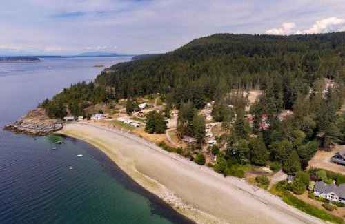 Powell River Apartment | Savary Island Escape