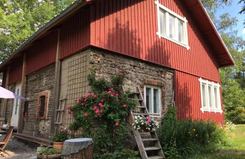 Mynamaki House | Savikulma savihuone B&B