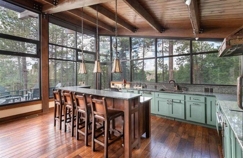 Hermosa House | Savor tranquility with Mt. Rushmore views and nearby Custer State Park.