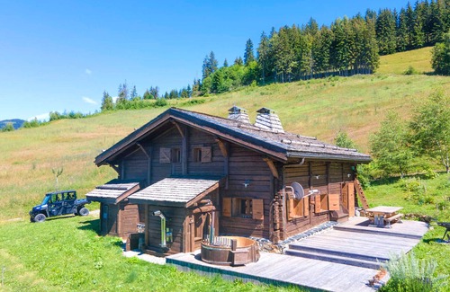 Saint-Gervais-les-Bains Ski Chalet | Savoyard chalet, 4 bedrooms, sauna and jacuzzi in St-Gervais