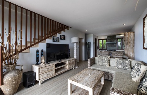 Tegal Mengkeb House | Sawah View Villa D2/2 Bedrooms