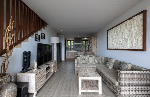 Tegal Mengkeb House | Sawah View Villa D2/2 Bedrooms