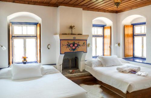 Papigo House | Saxonis Houses & Saxonis Villa