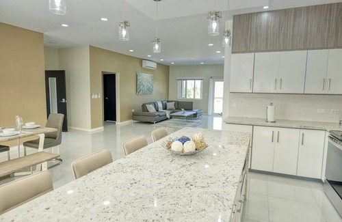 Tryall Villa | SBS Modern Seaview Villa - 5 bed/4bath with Private Pool and Chef Included