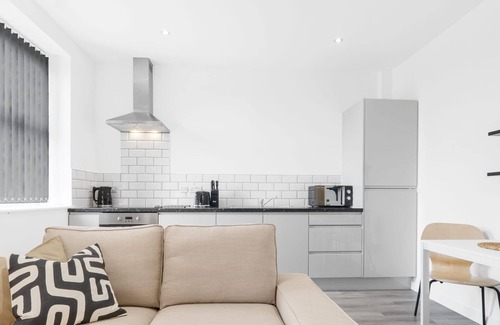 Balsall Common Apartment | SCA- Arden Apartment 7 Twin Bedroom Free Parking