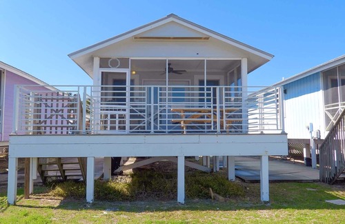 Cape San Blas Cottage | Scallop Cove #4 - Sunshine Daydream - Bayfront, 3 Min Walk to Gulf, Pet Friendly, No Min Nights.