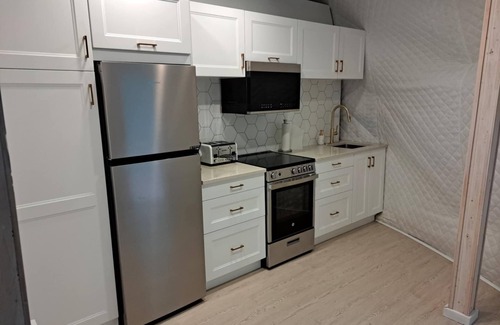 Brownsburg-Chatham Ski Chalet | Scandinavian dome with large arcade-private spa-sauna