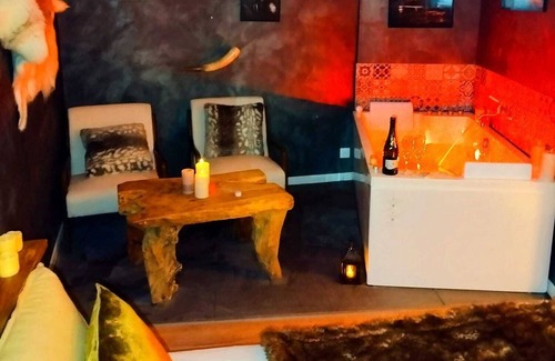 Saint-Maurice Apartment | Scandinavian escape, heart of Nordic times/Private spa/Cinema/10 min center