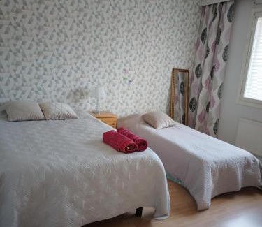 Lahti Apartment | Scandinavian taiteilijan 3h huoneisto