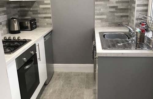 Scarborough City Centre House | Scarborough Central Pet friendly House - Perfect for couples- WIFI-Free Parking