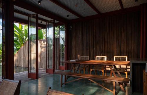 Huong Tra House | Scarlet Pavilion