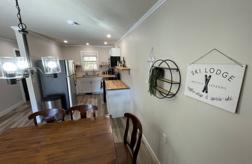 Iron Mountain House | Scenic 2BR by Pine Mountain - Ski Hill + Golf Course