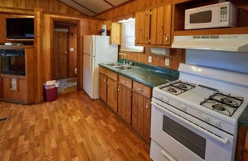 Weatherford Cabin | Scenic Bliss in Weatherford! Short Drive to Webbers Falls Historical Society