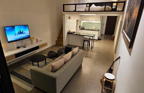 Brickfields Apartment | Scenic Garden Balcony EST Bangsar Studio for 2