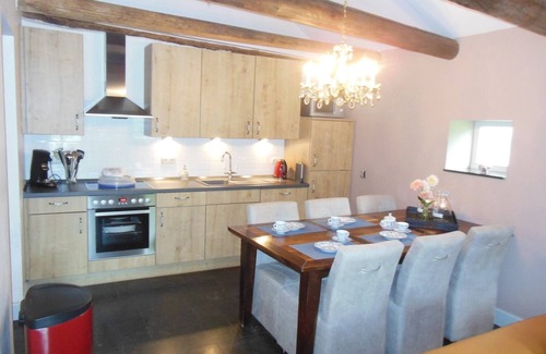 Slenaken House | Scenic Gulp Valley Stay