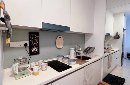 Taman Mutiara Apartment | Scenic Kuala Lumpur Ekocheras condo with Pool Mall and Train