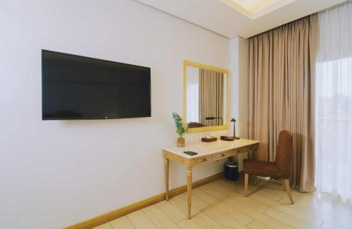Laurel Apartment | Scenic Tagaytay Getaway with Taal Views