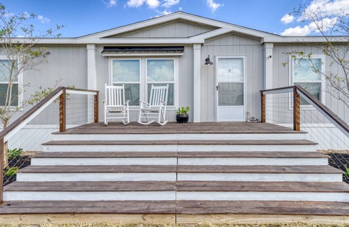 Fayette County House | Scenic Views 10 minutes to Round top