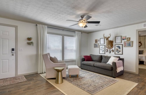 Fayette County House | Scenic Views 10 minutes to Round top