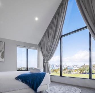 Northcote House | Scenic Views close to the City