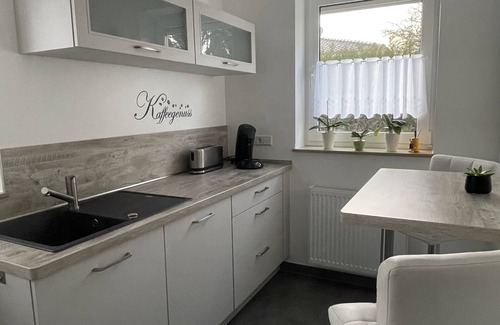 Werder Apartment | Schöne Ferienwohnung für 2 bis 6 Personen 80 qm