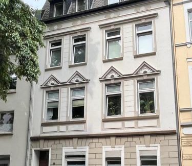 Duissern Apartment | Schöne gemütliche Wohnung im Wasserviertel Stadtnah, A40,nähe der Uni oder Zoo