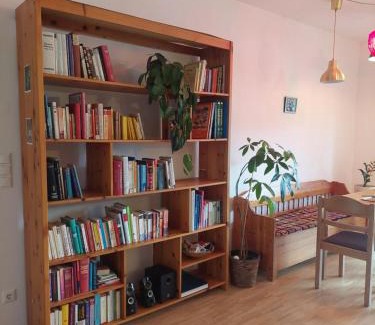 Lend Apartment | Schöne helle Wohnung mit Whirlpoolbadewanne