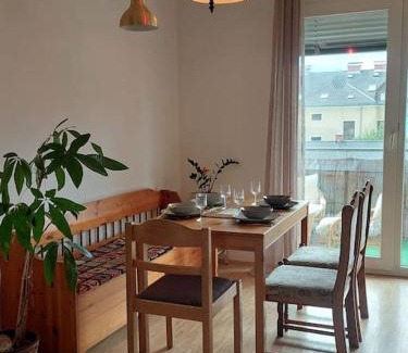 Lend Apartment | Schöne helle Wohnung mit Whirlpoolbadewanne