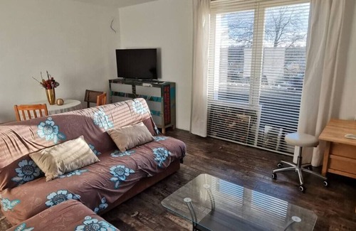 Bilk Condo | Schöne Wohnung in super Lage! Ruhig und dennoch alles sehr gut erreichbar.