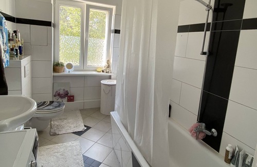 Eutritzsch Condo | Schöne Zentrale Wohnung mit Sonnigem Balkon