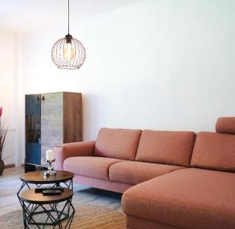 Wolfsburg Apartment | Schönes Apartment mit Garten- Loggia- Parkplatz- Waschmaschine