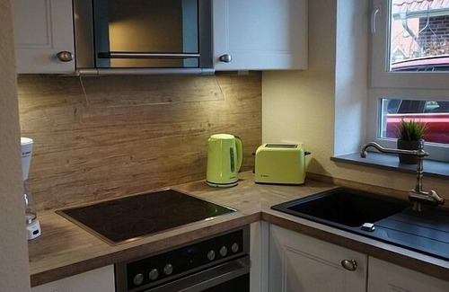Tannenhausen House | Schönes Ferienhaus mit Privatstrand am Badesee