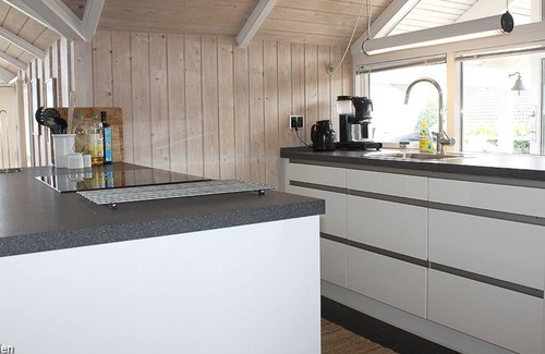 Mommark Strand House | Schönes Ferienhaus in 2. Reihe zum Strand