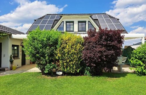 Radewege House | Schönes Ferienhaus in Radewege mit schönem Garten