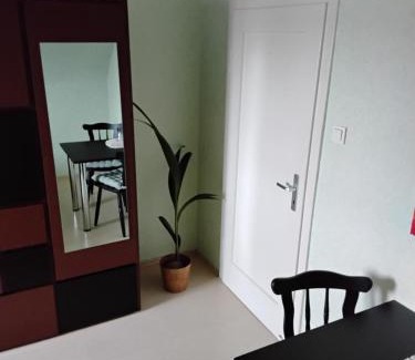 Roedermark House | Schönes Zimmer im Einfamilienhaus
