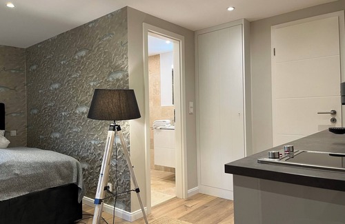 Kleinmorsum Apartment | Schickes Kleines 1-zimmer-appartement im Erdgeschoss. 24qm für 2 Personen