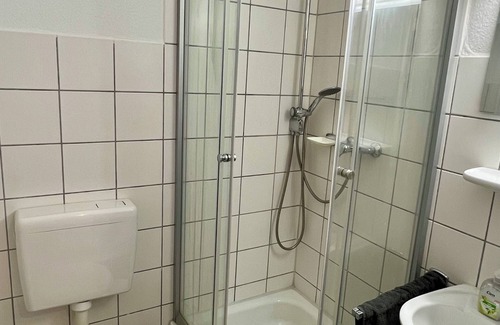Magdeburg Condo | Schickes Studio - Einzimmerapartment Nahe Uniklinik im Mehrfamilienhaus 4. OG
