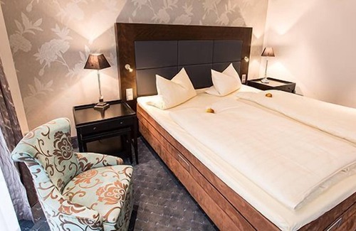 Karden Hotel | Schloß-Hotel Petry