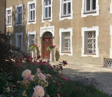 Gutenzell Apartment | Schloss Hürbel Storchennest-Appartement - Luxury Apartment THE Stork Nest