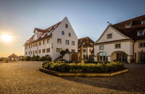 Immenstaad am Bodensee Apartment | Schloss Kirchberg - am Park